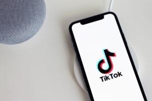 TikTok chief faces off with US lawmakers as ban looms