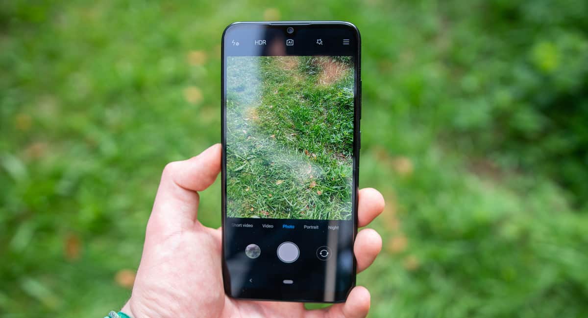 Xiaomi Mi A3 blinks green videos