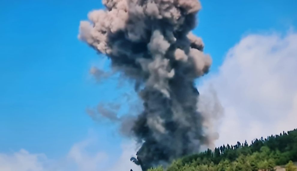 Spanish Canary Island volcano erupted video