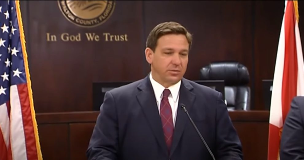 Gouverneur Ron DeSantis schlägt ein dauerhaftes Verbot von Masken- und Impfstoffvorschriften in Florida vor