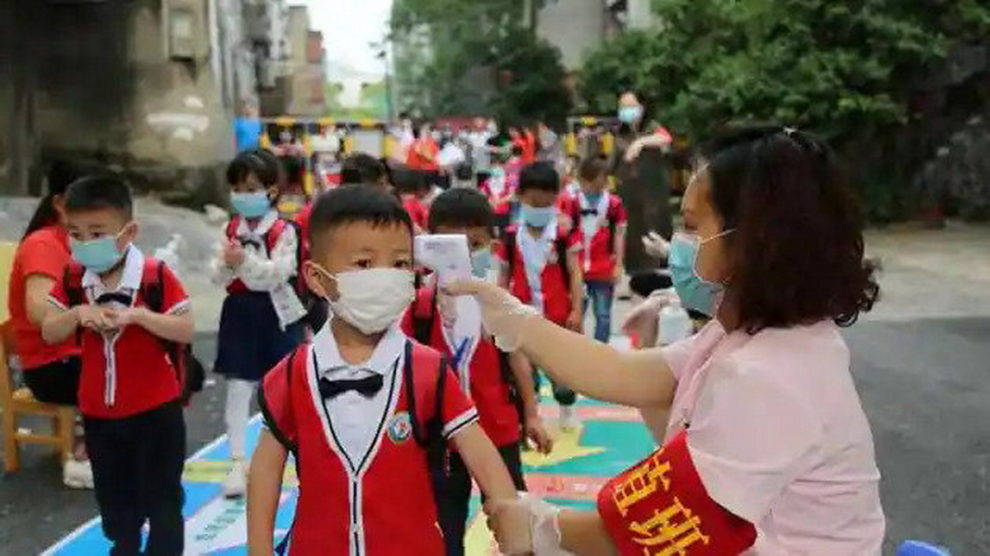 Shanghai separating children from parents