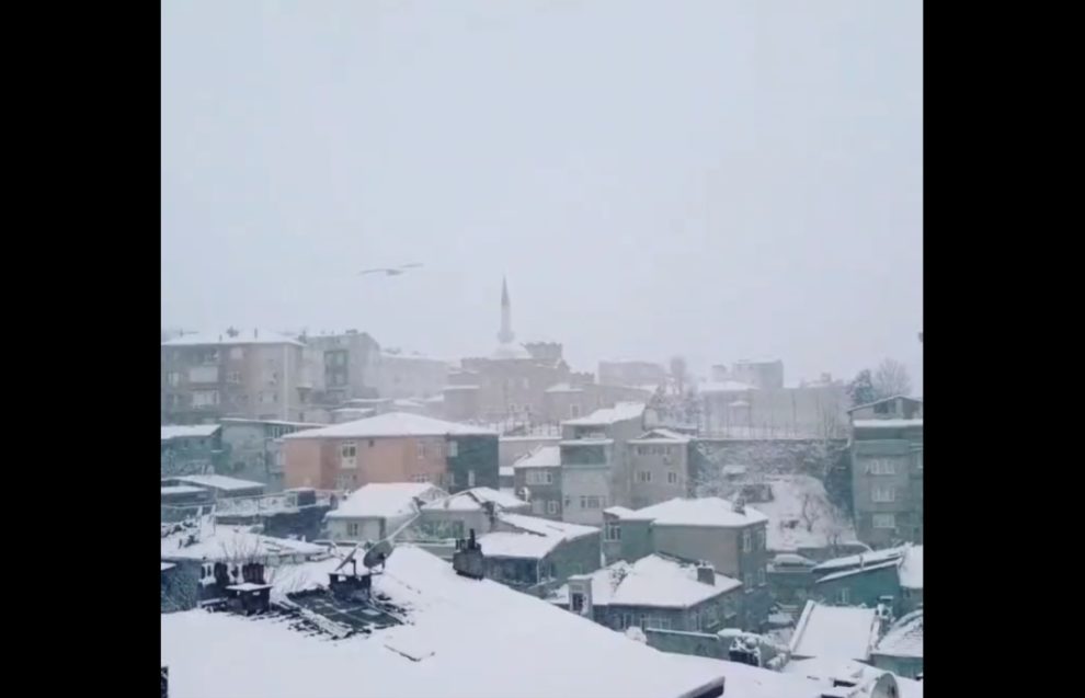 heavy snowfall istanbul