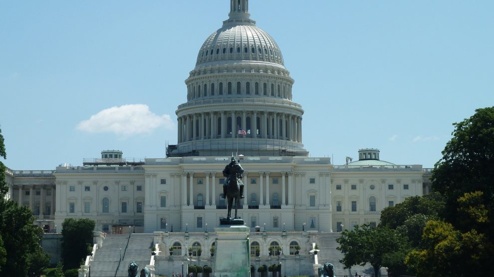 US lawmakers head for holidays, leaving Ukraine in lurch