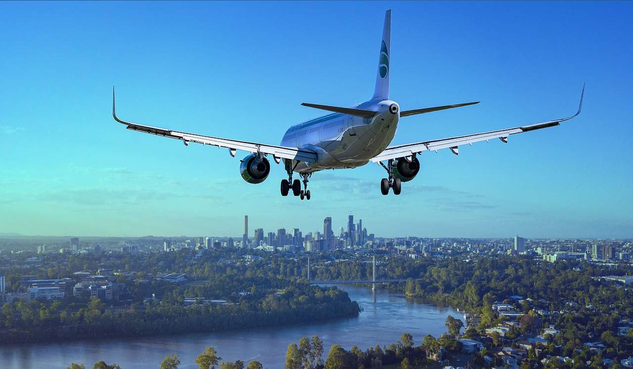 Passenger without flying experience lands plane