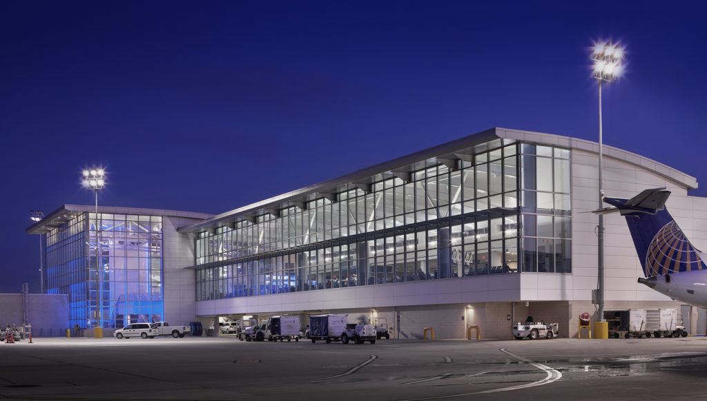 George Bush Intercontinental Airport (IAH)