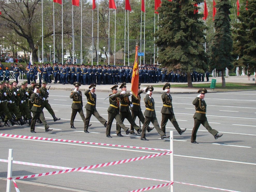 Russian 115 national guardsmen sacking