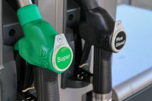 Sri Lanka suspends fuel sales