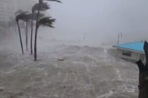 Florida's Fort Myers city 'devastated' by Hurricane Ian: governor