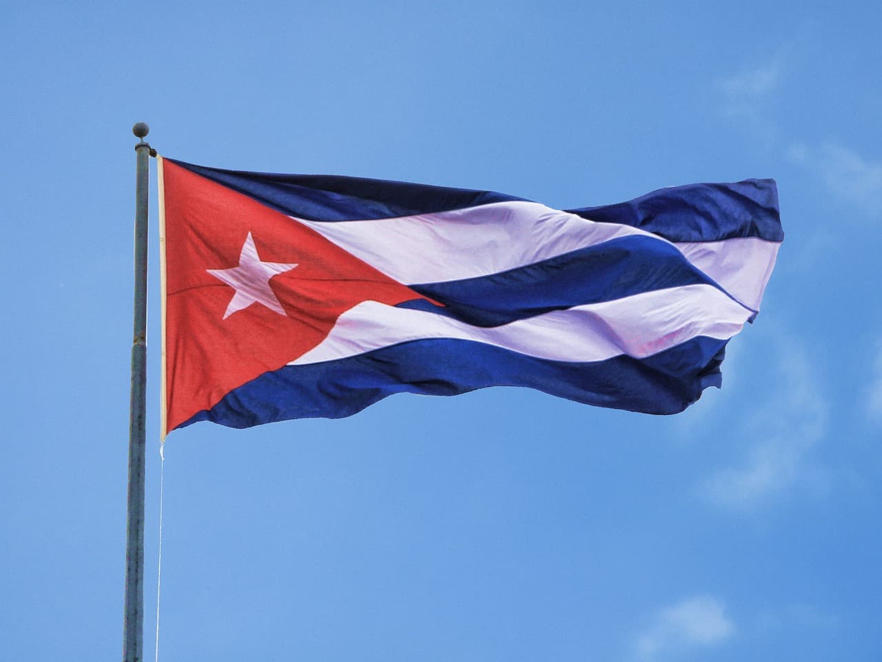 Cuba ready to consider $100 mn US aid offer: minister