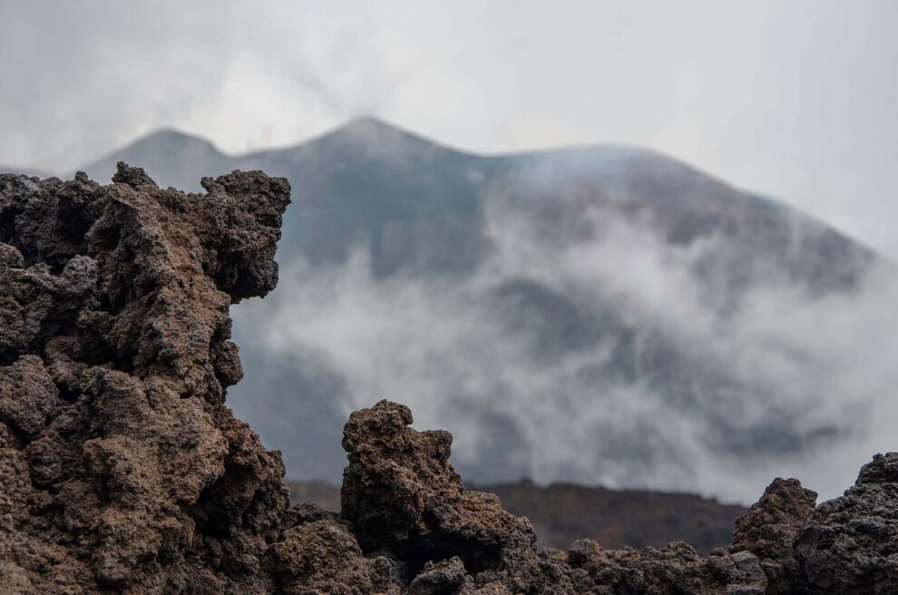 Parts of Italy volcano near 'breaking point'