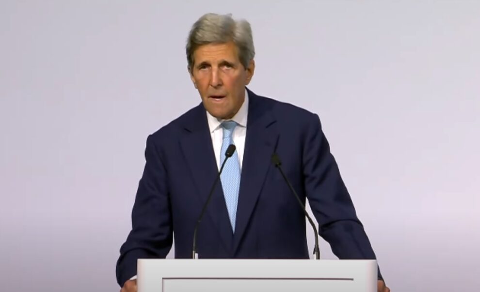 Kerry says US not dictating climate policy to China