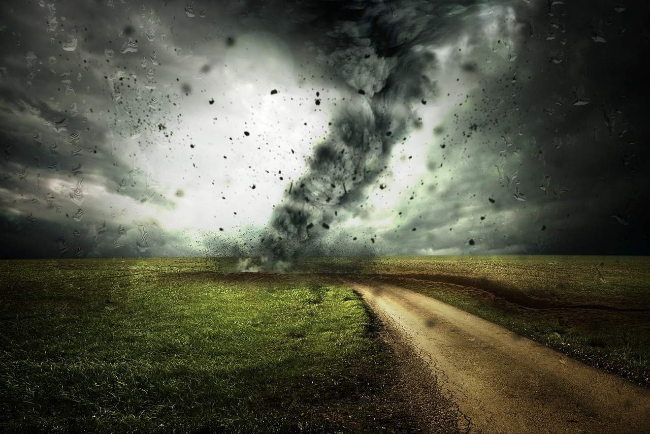 At least 6 killed as tornado strikes southern US stat