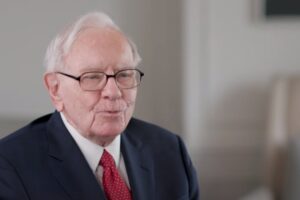 Warren Buffett faults US government handling of banking crisis