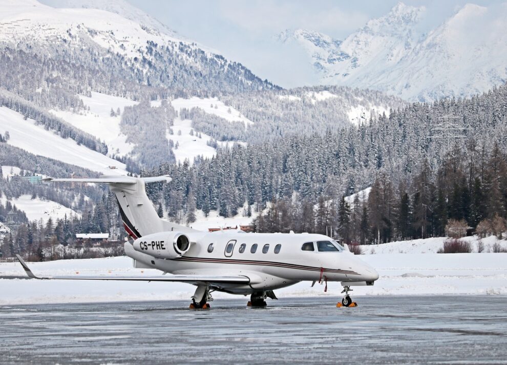 The Benefits of Flying Private: Exploring Empty Leg Flights to Canadian and US Destinations