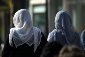 Court to rule on French abaya Muslim dress ban