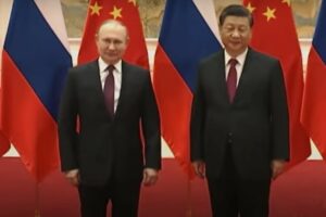 Putin meets senior Chinese general, hails growing military ties