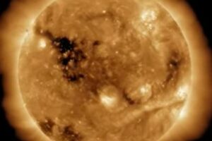 Scientists warn solar storms could cause rail network chaos