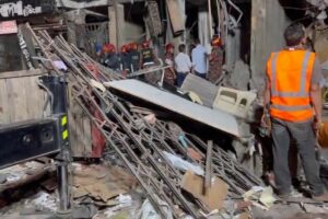 15 killed, 100 injured in Bangladesh building blast