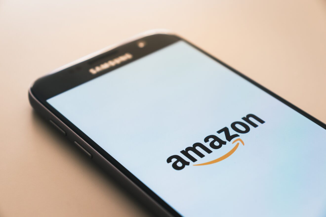 Amazon's Starlink rival lands first major airline deal