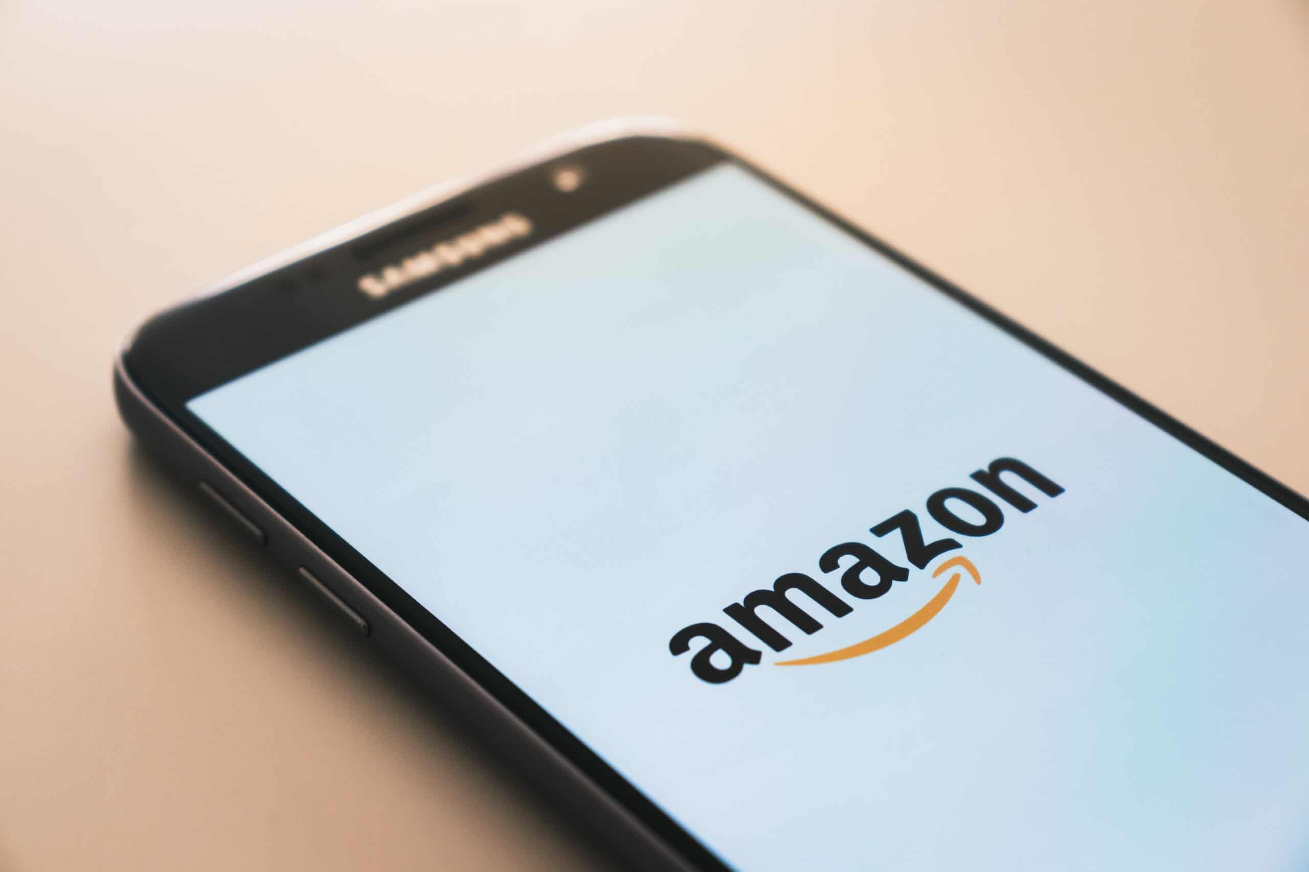 Amazon's Starlink rival lands first major airline deal