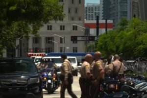 Trump arrives at Miami court to face secret document charges