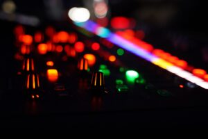 World’s First AI DJ goes on air in US via RadioGPT