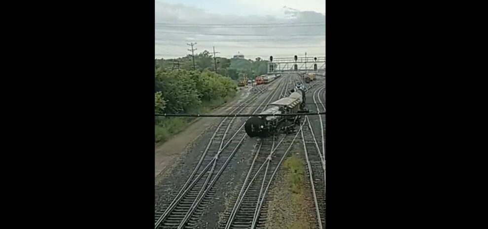 train derailment riverdale