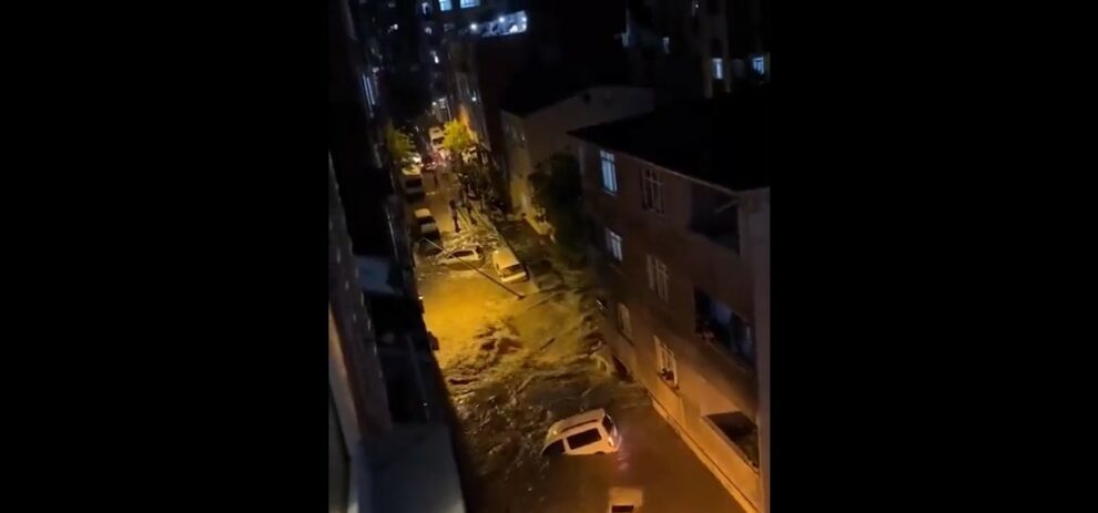 Five die in Turkey floods
