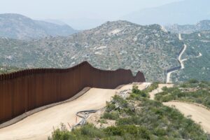 Mexico president calls US plan to extend border wall 'setback'