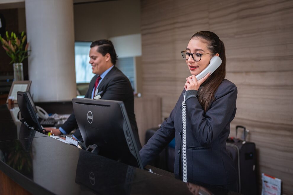 Top 10 Apps to Book Hotels
