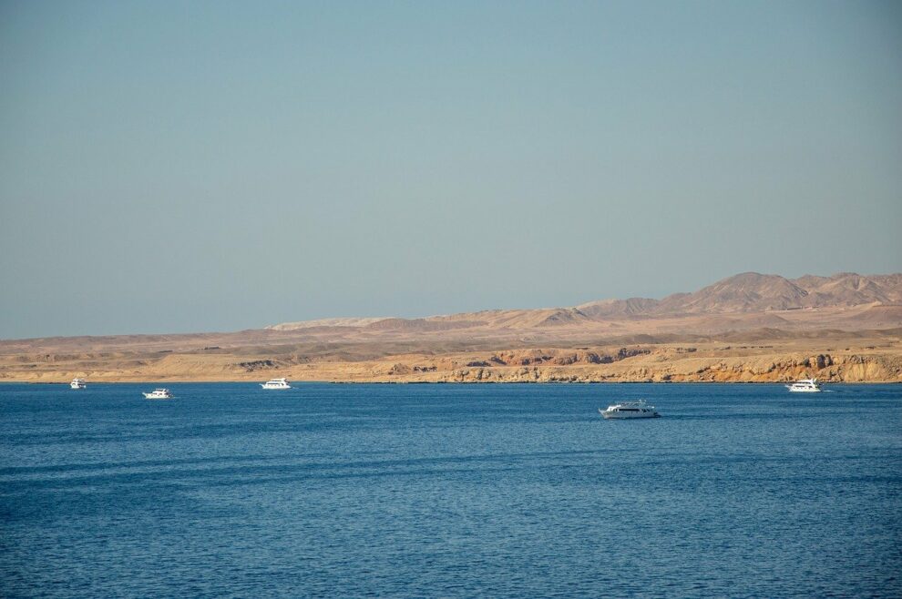 Explosions off Egypt's south Sinai coast: reports