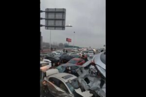 Hundred-car collision on icy China road causes nine injuries