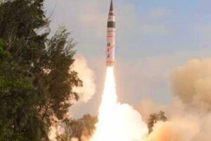India tests missile capable of carrying multiple nuclear warheads
