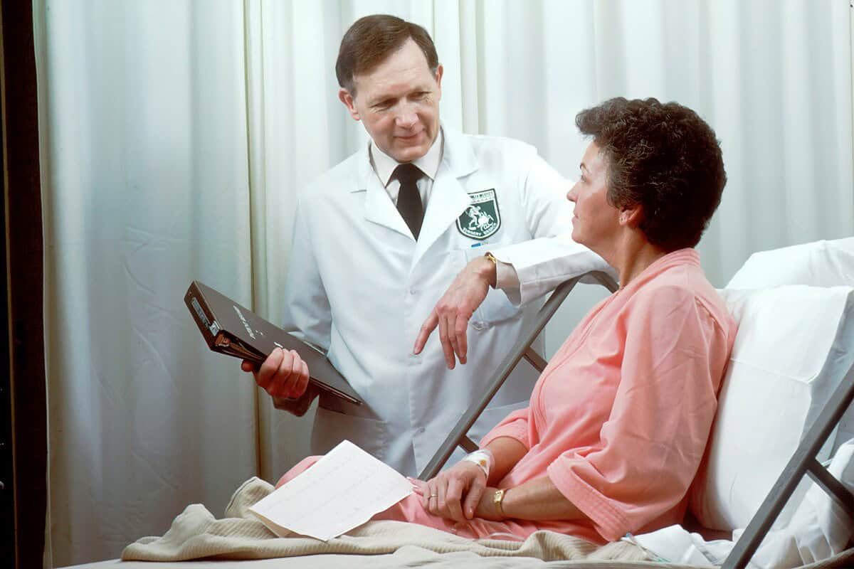 US panel recommends all women receive breast cancer screening from 40