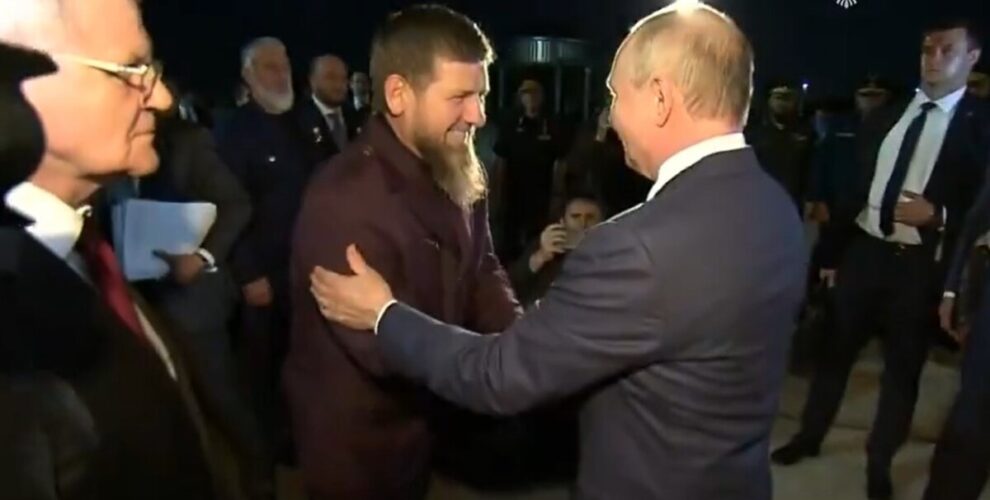 Putin visits Chechnya for first time since 2011