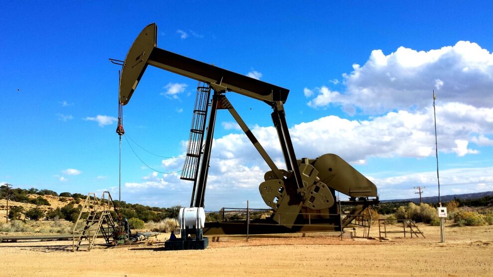 Oil firms evacuate some Iraq staff over regional tensions: state-owned company
