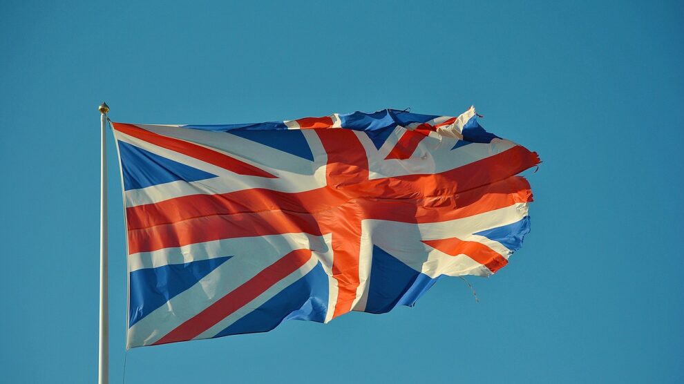 UK govt unveils new planned curbs on people smugglers