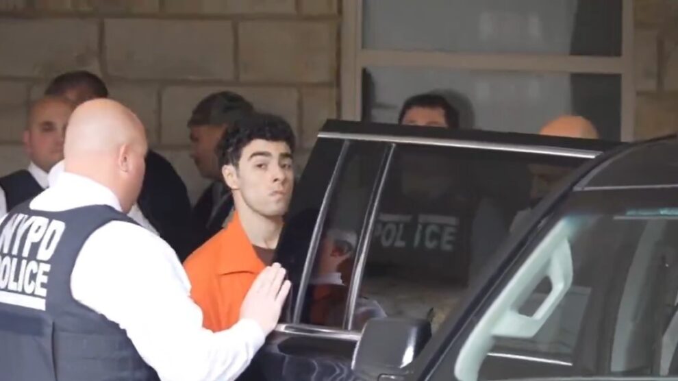Suspect in US health CEO slaying in court for transfer hearing