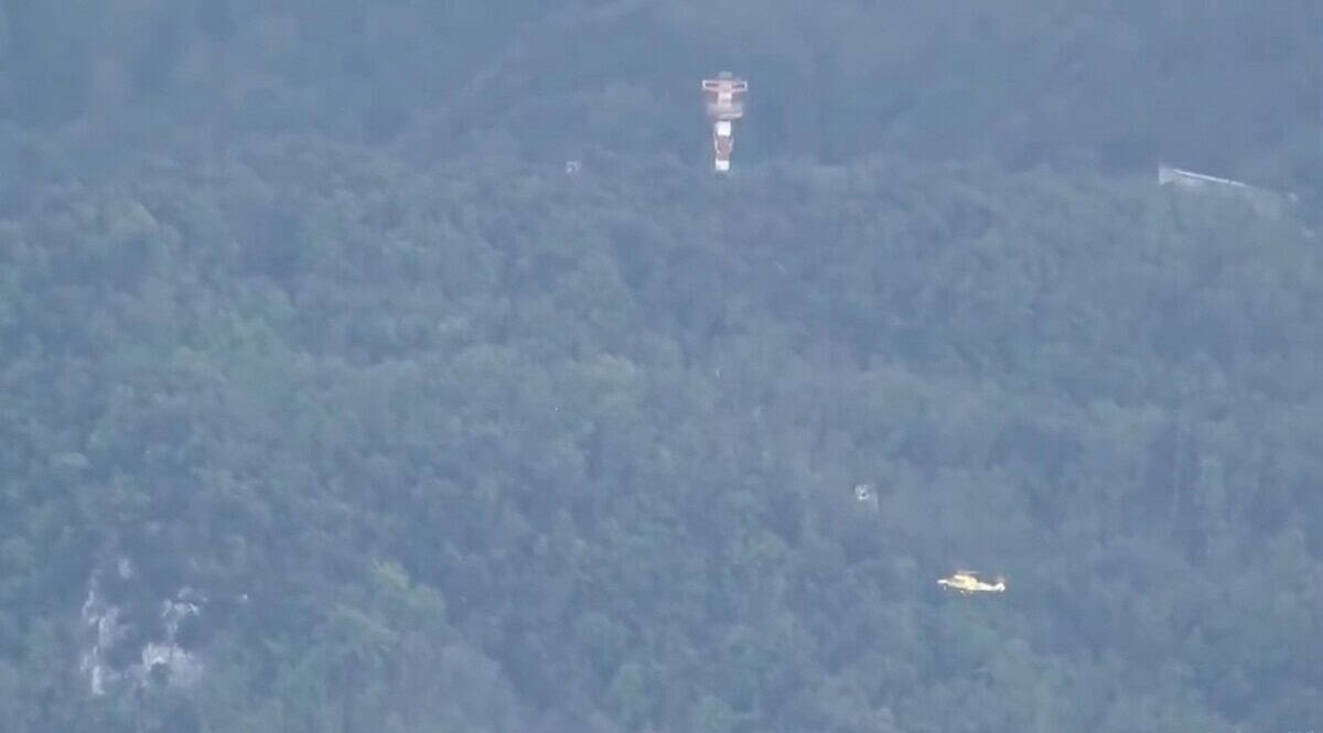 At least three dead in Italy cable car crash: authorities