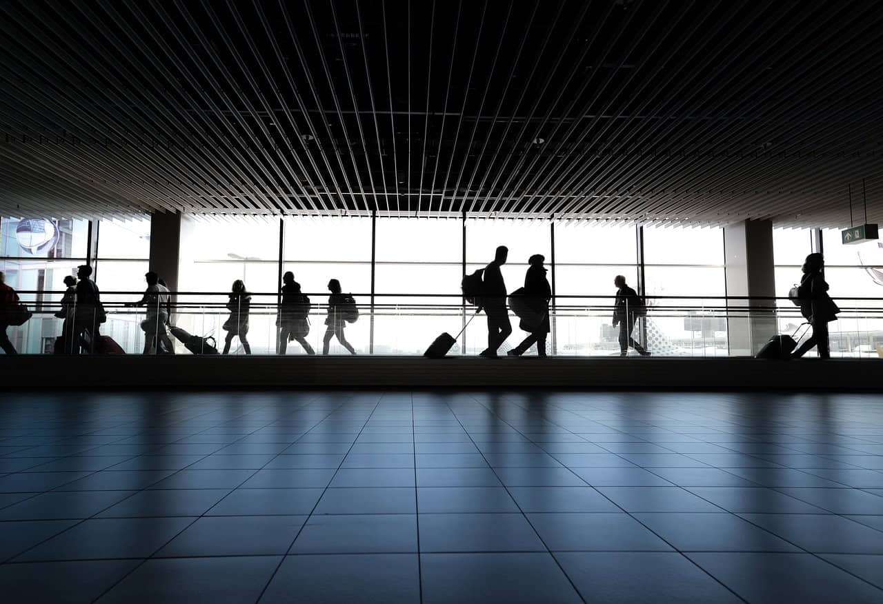 Moscow slams France for detaining govt employee at Paris airport