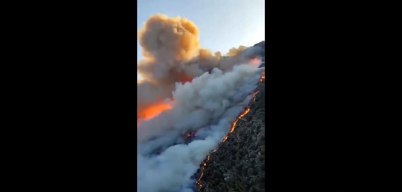Thousands evacuated as Greece wildfire rages on Crete