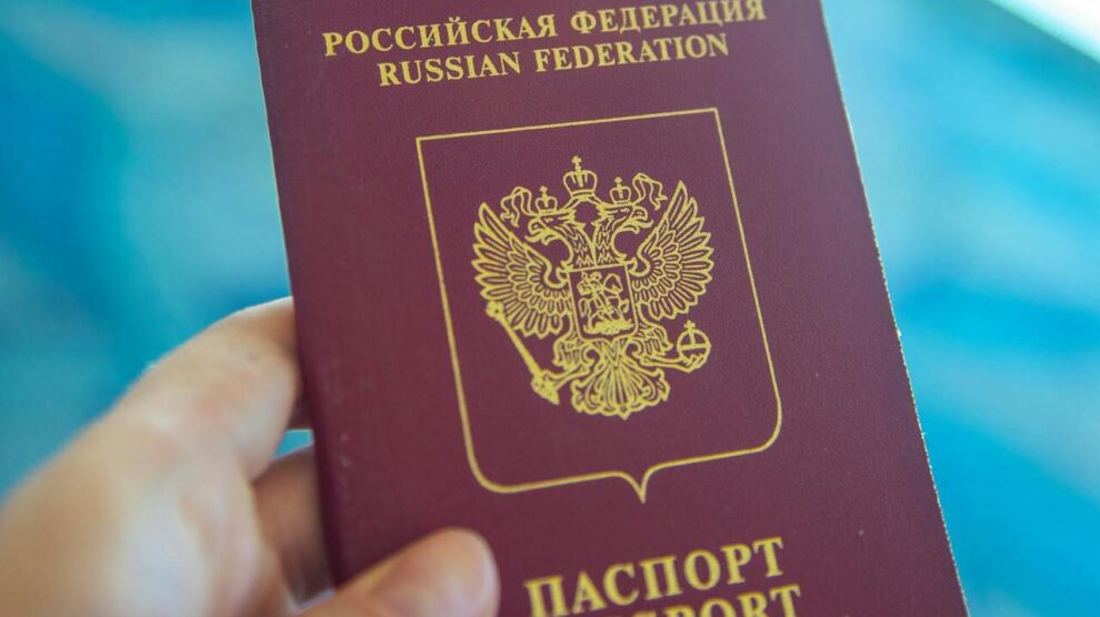 US citizen who spied on Ukraine gets Russian passport