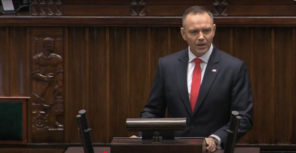 Pro-Trump nationalist becomes Poland's new president