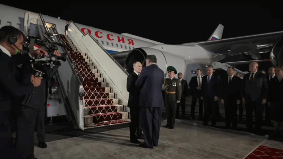 Putin lands in Tajikistan to shore up Russia's regional influence