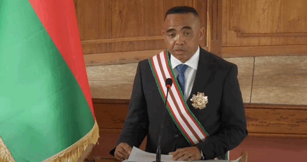 "Army colonel sworn in as Madagascar president"