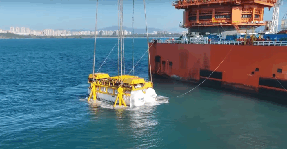 China trials 'energy-saving' underwater data centres