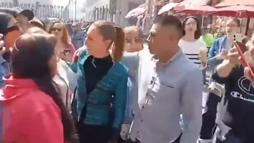 Man arrested after groping Mexican president