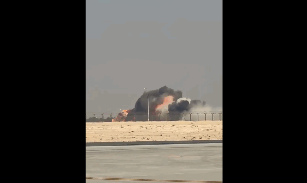 Indian warplane crashes at Dubai Airshow, killing pilot