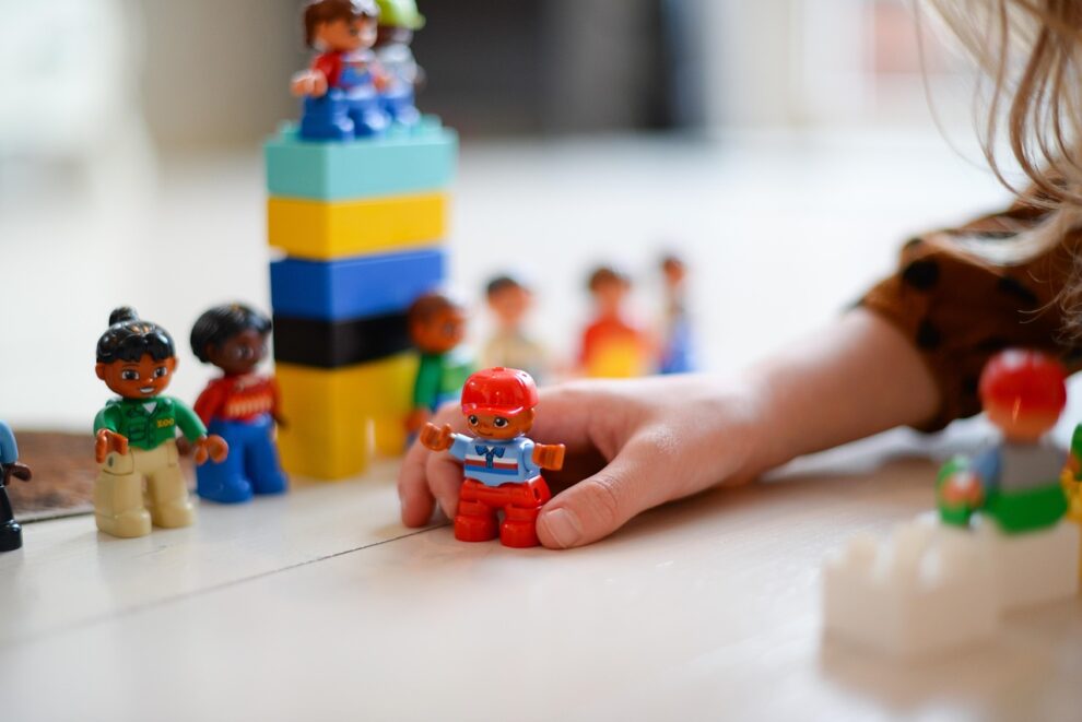 The European Parliament on Tuesday adopted new rules banning several harmful chemicals in toys to protect children's health.