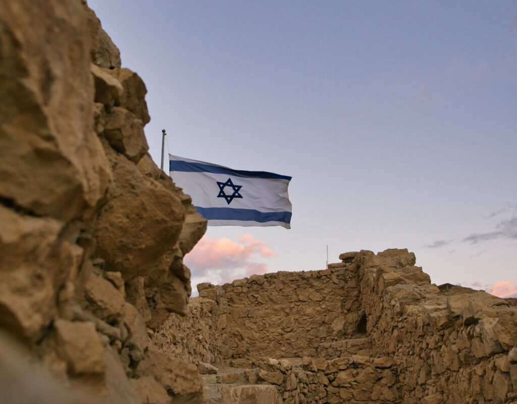 israel take control Litani river